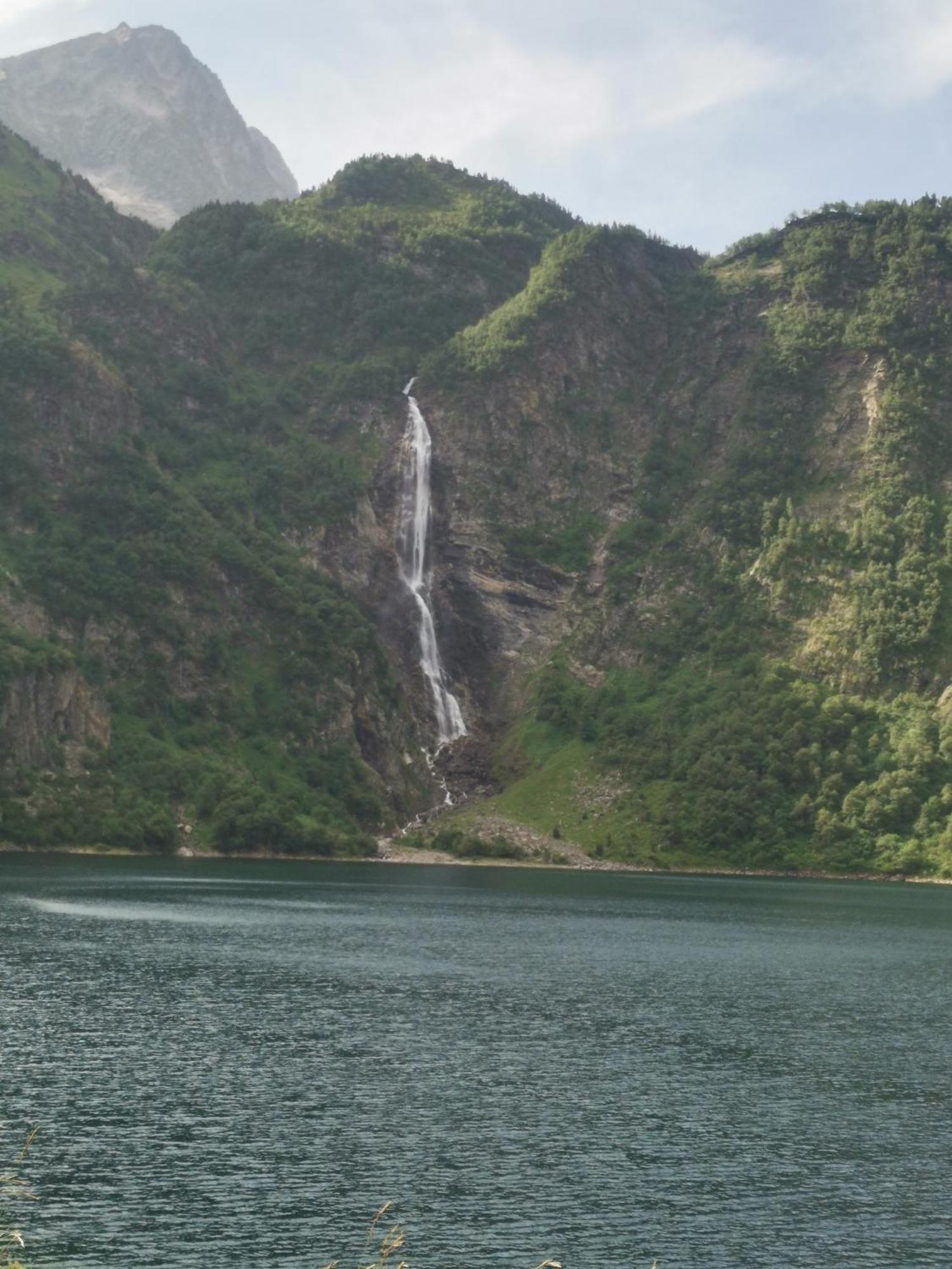 Maison 13 Pers A 10Mn De Luchon Cazaux-Layrisse Buitenkant foto